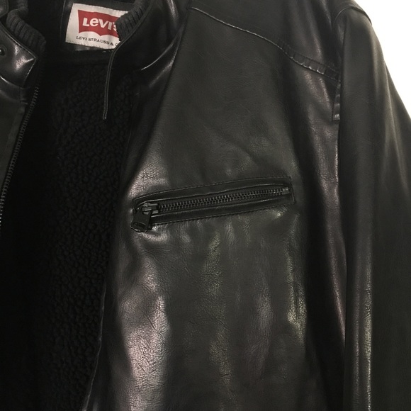 New Men’s Levi’s bomber jacket